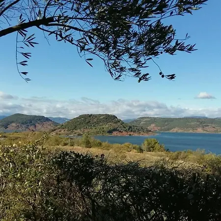 32m2 - Dans Propriete Avec Vue Imprenable Sur Le Du Salagou * Liausson