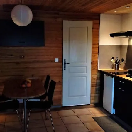 Apartment 32m2 - Dans Propriete Avec Vue Imprenable Sur Le Du Salagou
